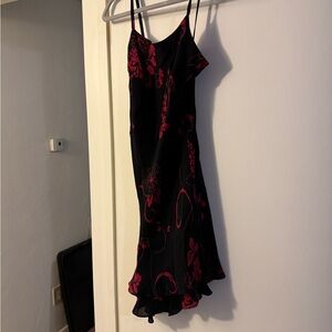 Donna Ricco Black Dress with Red Floral Design